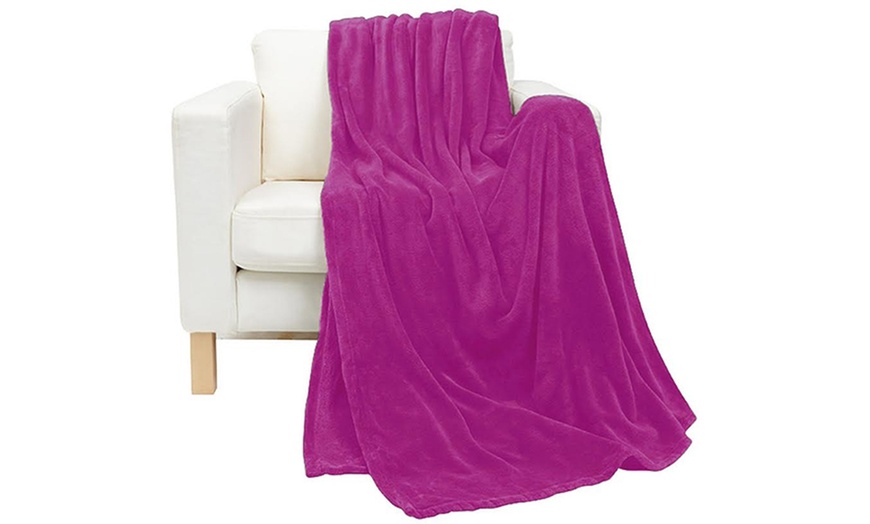 Image 7: King Size Fleece Blanket