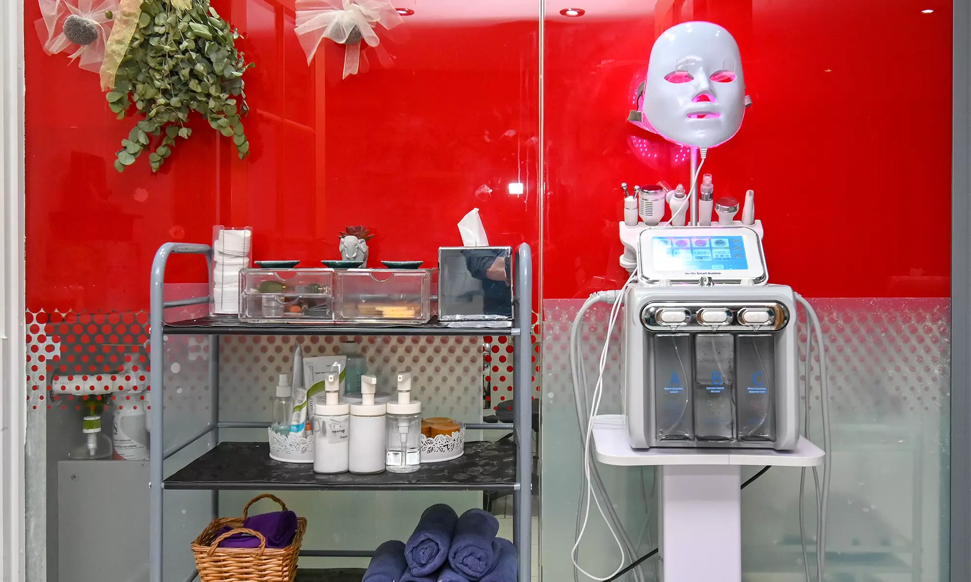 Up to 50% Off on Massage - Full Body at Dtrend Hair Beauty And Makeup