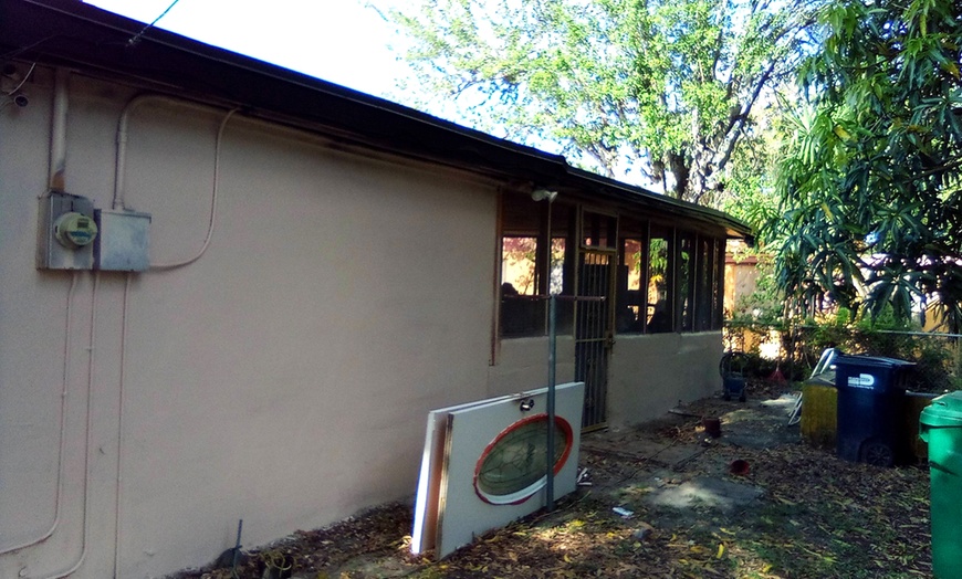 Image 4: Quality Pressure Washing Cleaning Pack or Sedans and Compact Cars