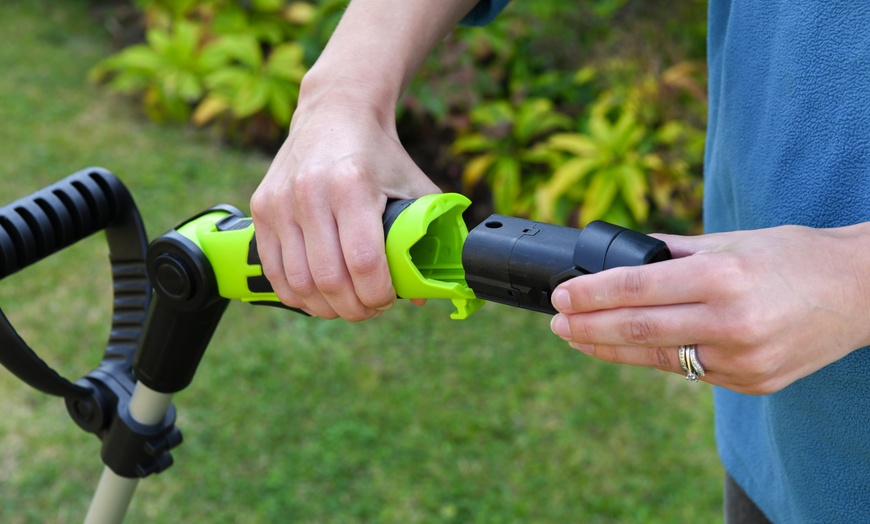 Image 10: Cordless Grass Trimmers