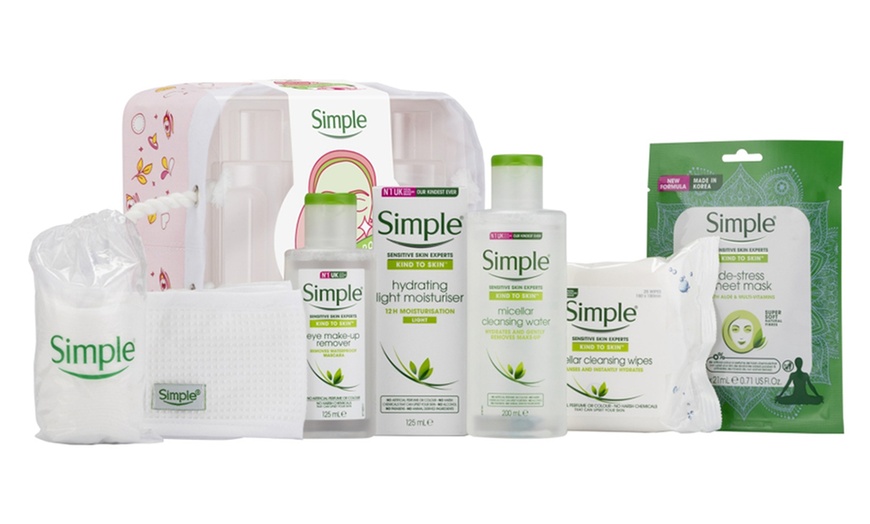 Image 5: Simple Skin Pamper Basket Gift Set