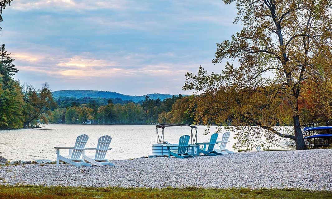 Lakefront Berkshires Hotel with Breakfast.