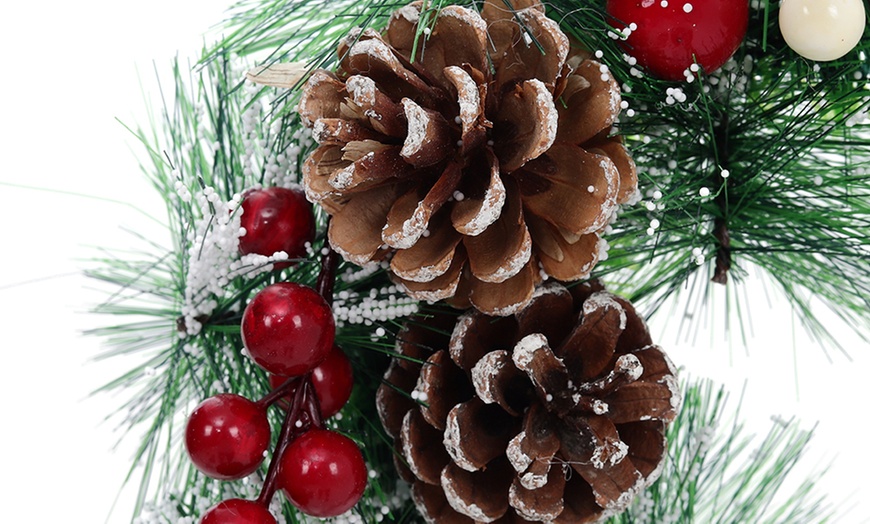 Image 4: Living And Home Christmas Artificial Wreaths, 30cm and 32cm Designs 