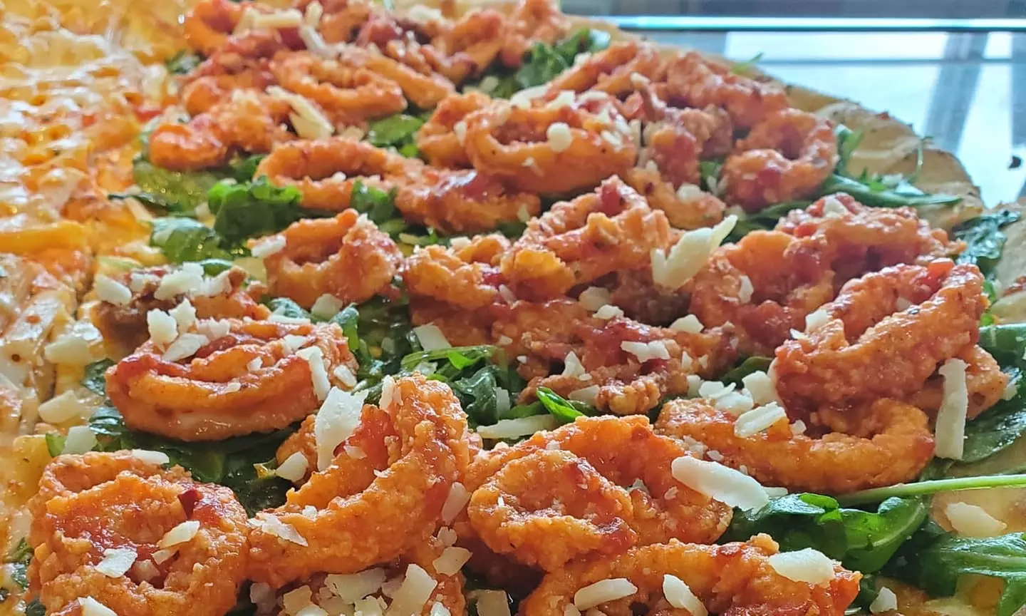 Enjoy Delicious Pizza with a $10.00 Groupon Offer