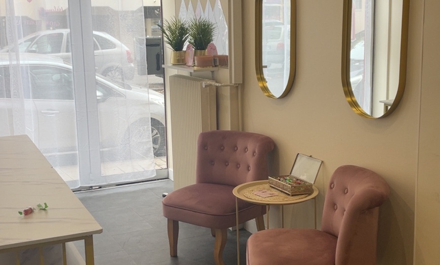 Image 4: Pose d'extensions de cils au choix