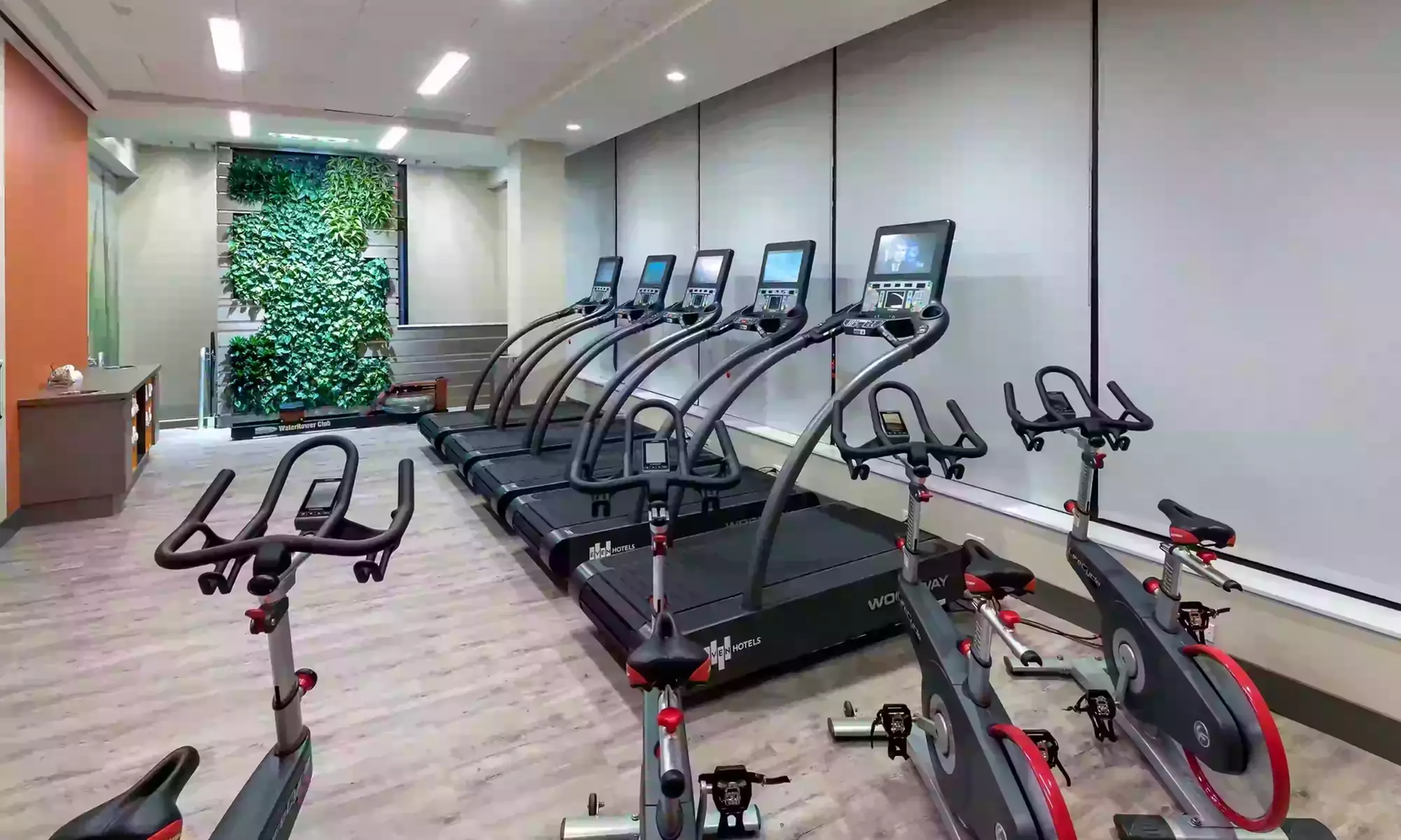 Member Pricing: 4-Star Hotel in Nevins Street