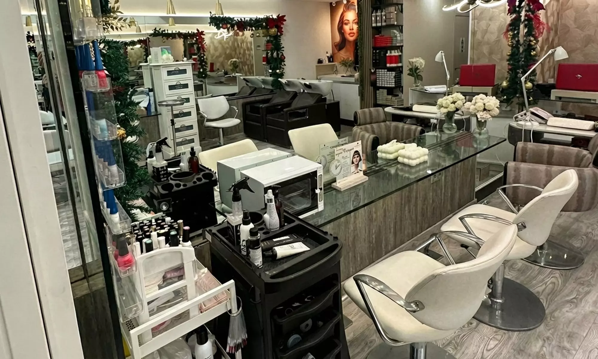 Manicura, pedicura o manipedicura semipermanente para 1 persona