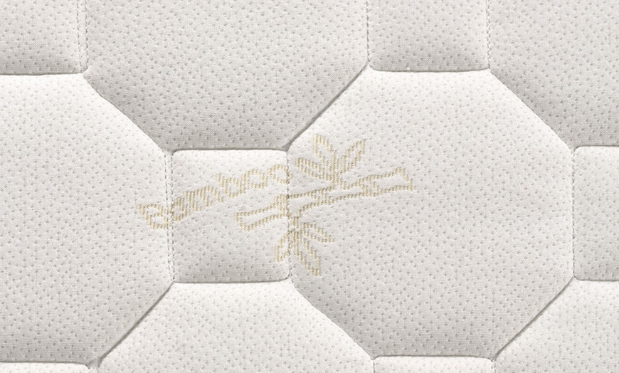 Image 5: Memory Foam Mattress Bamboo Comfort