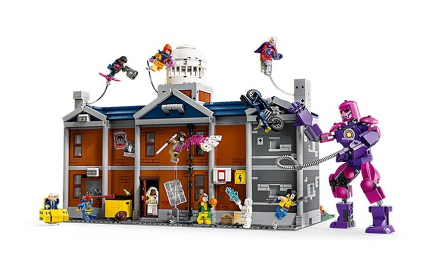 Image 2: LEGO X-Men: The X Mansion