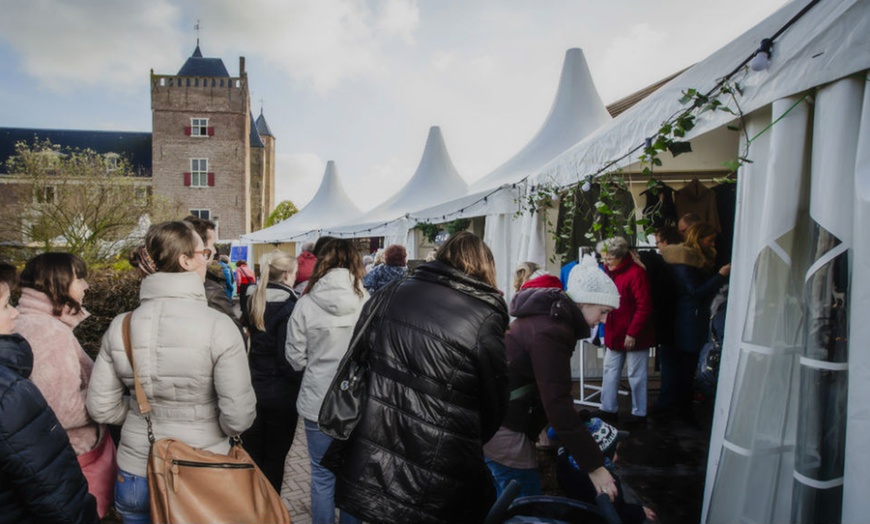 Image 6: Castle Christmas Fair tickets