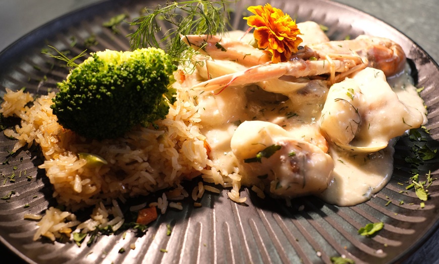 Image 12: Menú "Sabores con vistas al mar" para 2 con postre y opción a vino