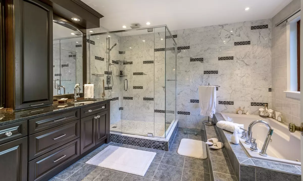 Experience E Z Clean's deep clean options, including post-renovation services, with interior window cleaning for up to 57% off