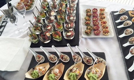 60 ou 120 tartines salées et 30 ou 60 sucrées ou buffet au choix pour 10 ou 20 dès 149,99 € avec Sebdelivery Traiteur