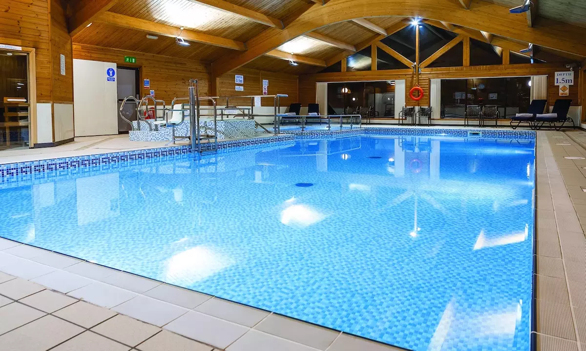 Relaxing Lakeside Lodges in Lancashire: Stay for up to 6 by the Lake