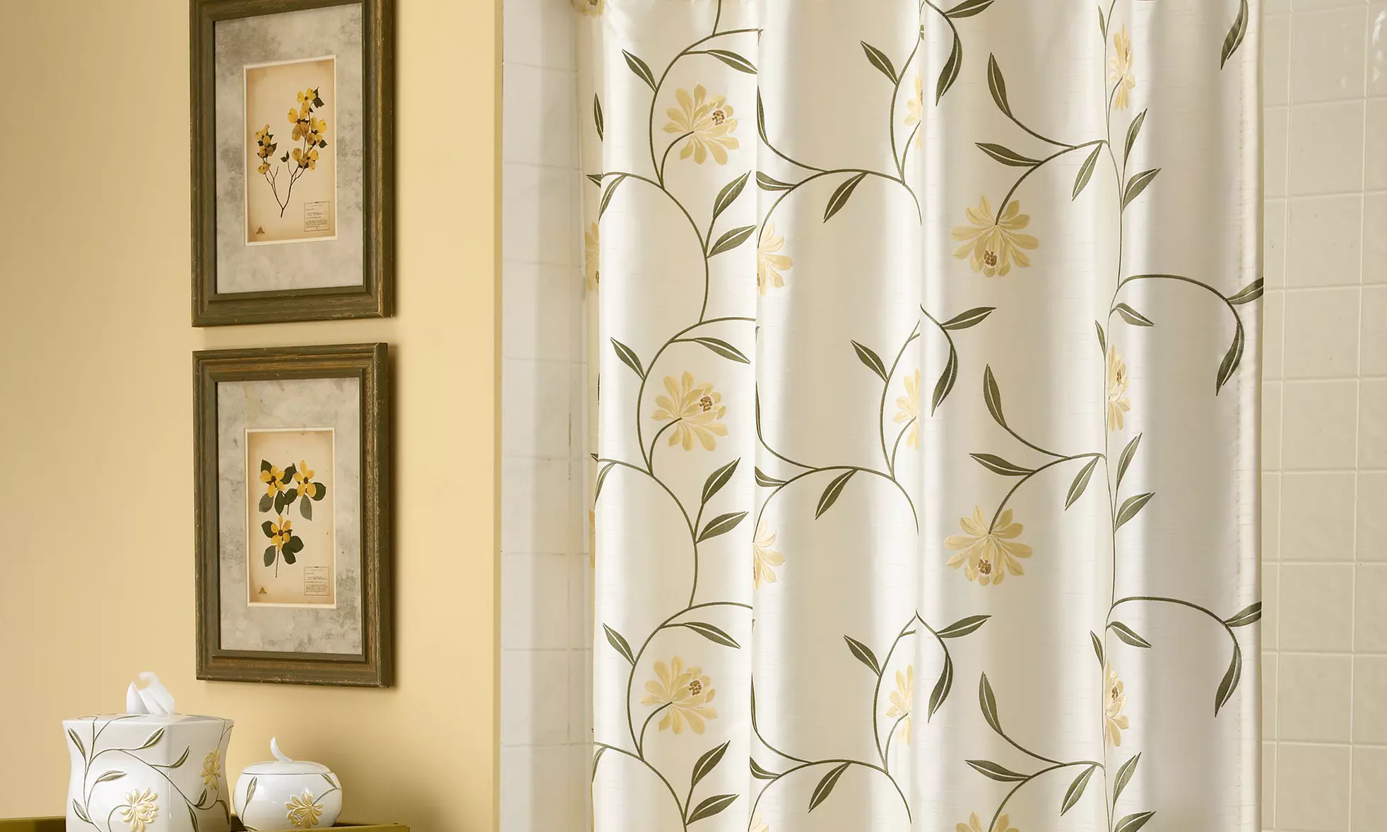 Croscill Penelope Bath Collection - Primary Image
