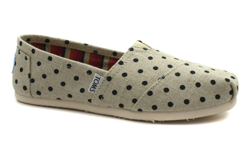 Image 2: Women's TOMS Espadrilles