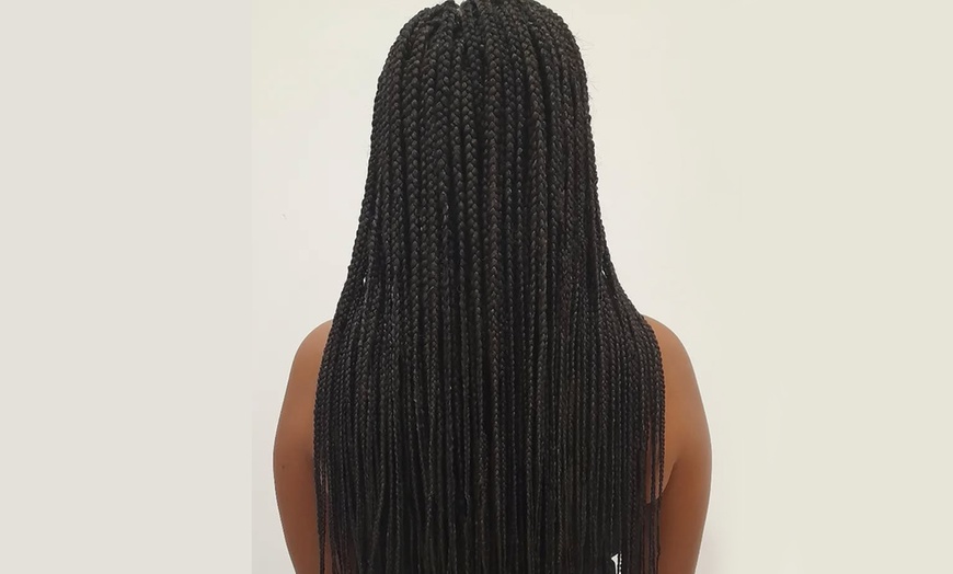 Image 8: Transform Your Look with Medium or Small Size Long Box Braids