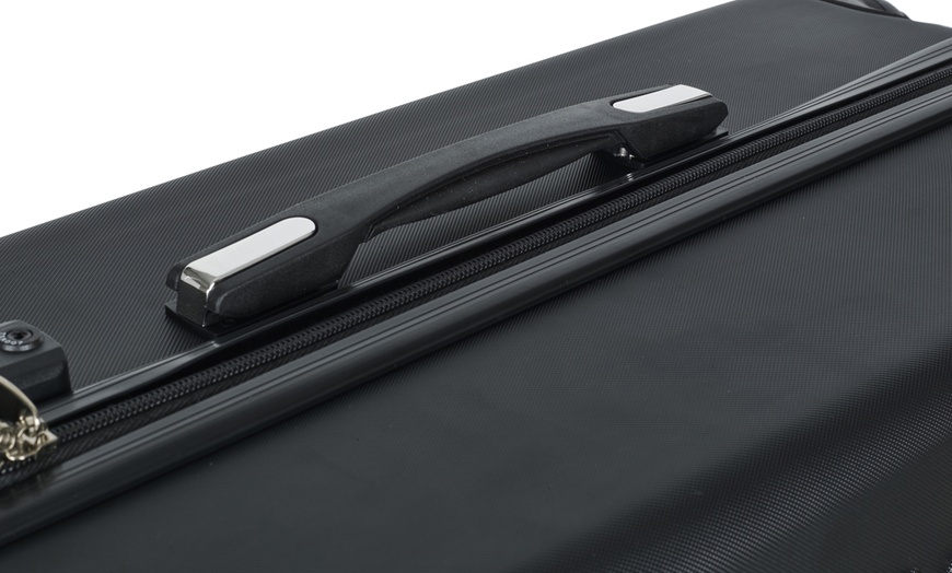 Image 22: Three-Piece Hard Shell Suitcase Set
