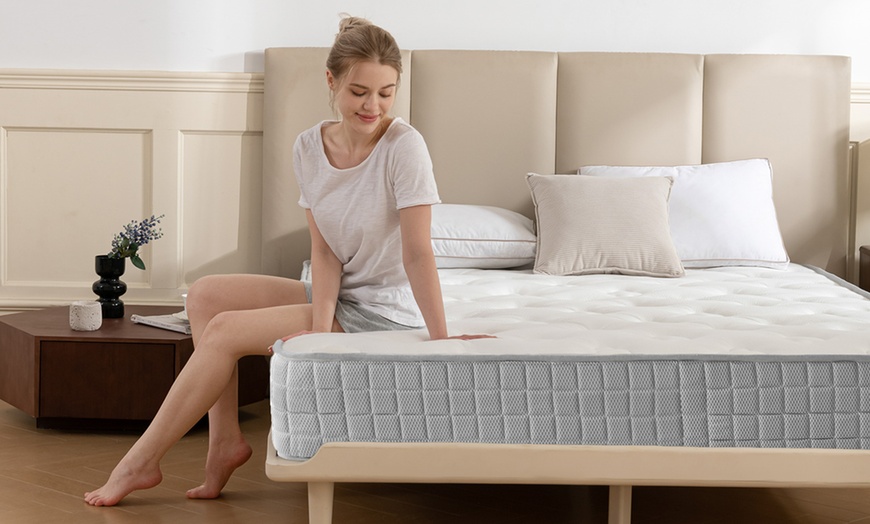 Image 1: Hybrid Spring and Memory Foam Mattress