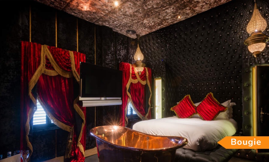 Image 4: 5* Decadent Hotel Break for Two with English or Thai Dining experience