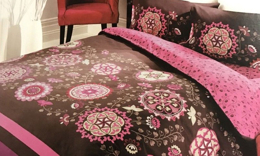 Image 18: Clearance Duvet Sets