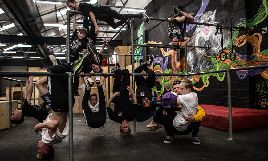 Image 4: 60 or 120-Minute Parkour Open Sessions at Fluidity Freerun Academy