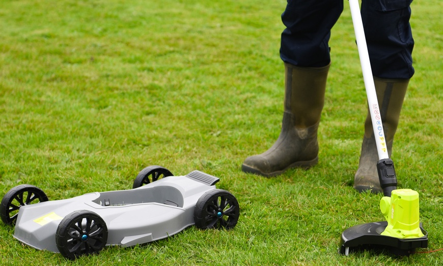 Image 3: 3-in-1 Rechargeable Mower and Grass Trimmer