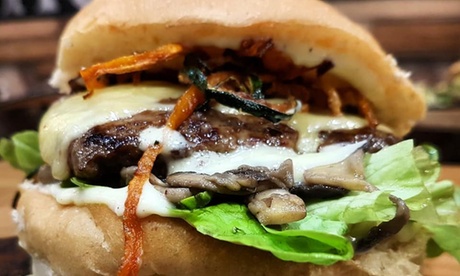 Burger, frite et boisson au choix en duo les soirs, jours de la semaine au choix, dès 15 € avec Crazy Burger