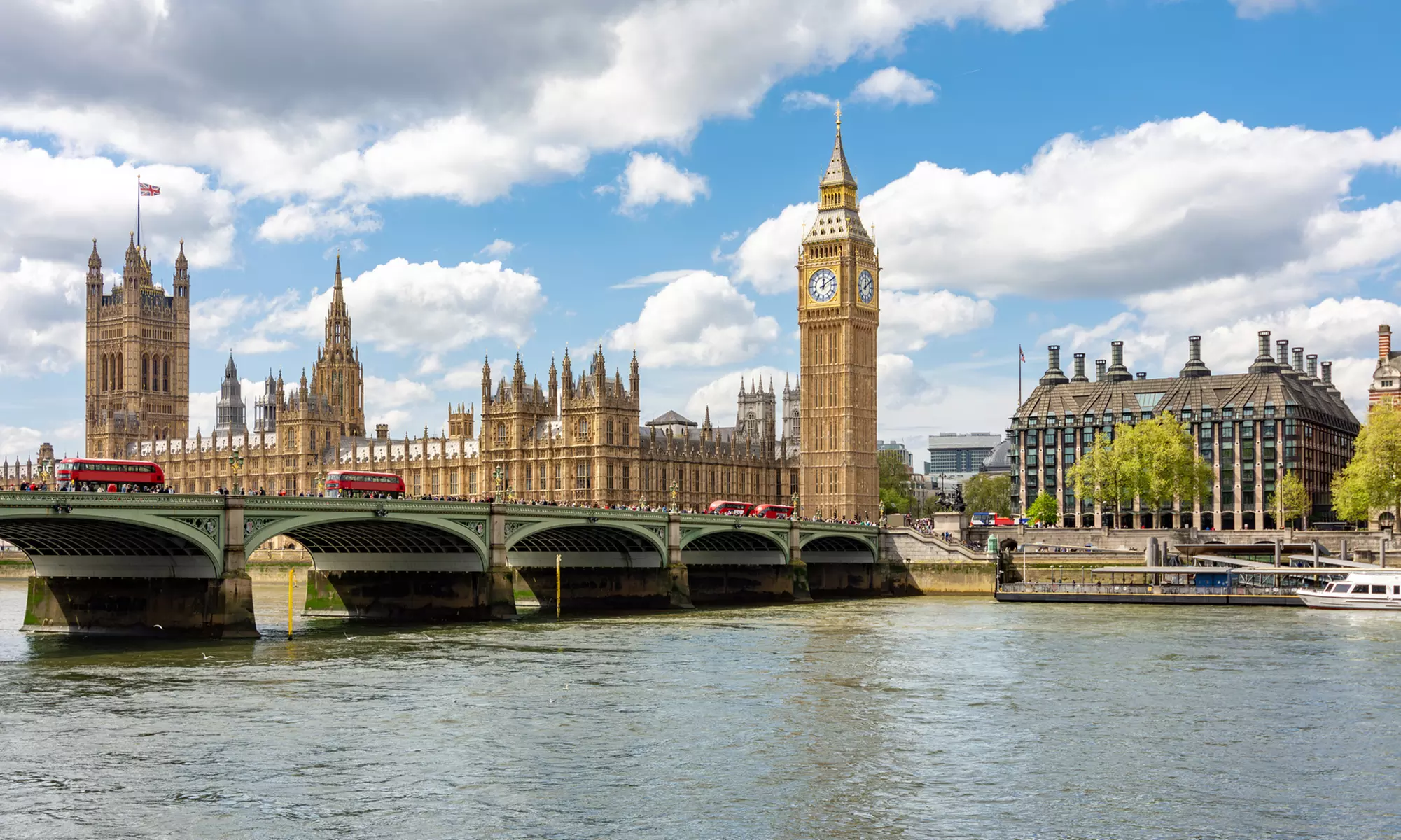 ✈ 6-Day London Vacation with Air from Great Value Vacations