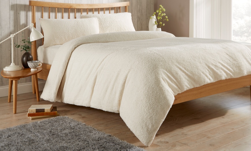 Image 3: Plush Teddy Bear Bedding