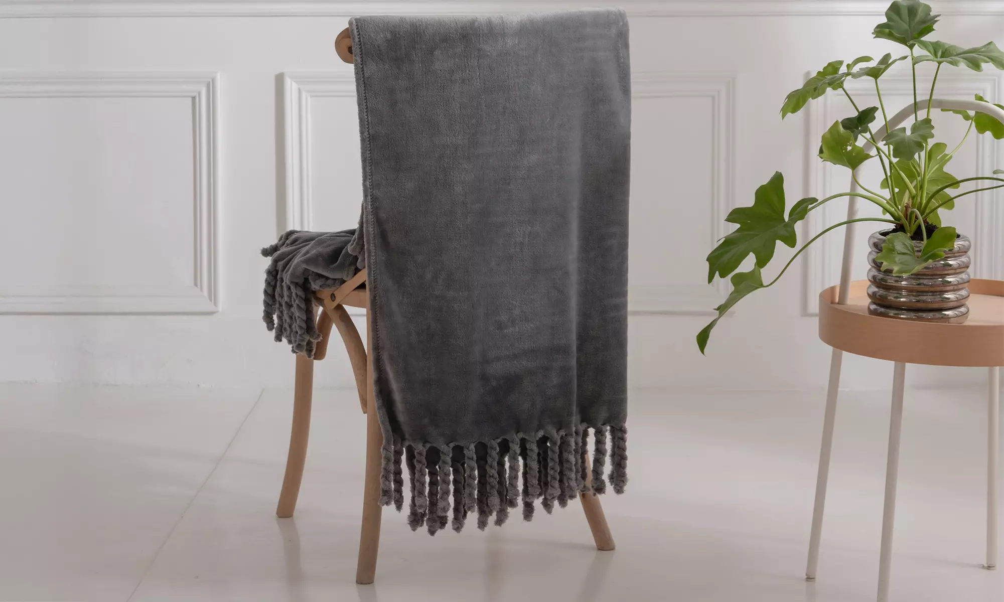 260 GSM Throw Blanket with Fringe Sort Warm Sofa or Bed Blanket