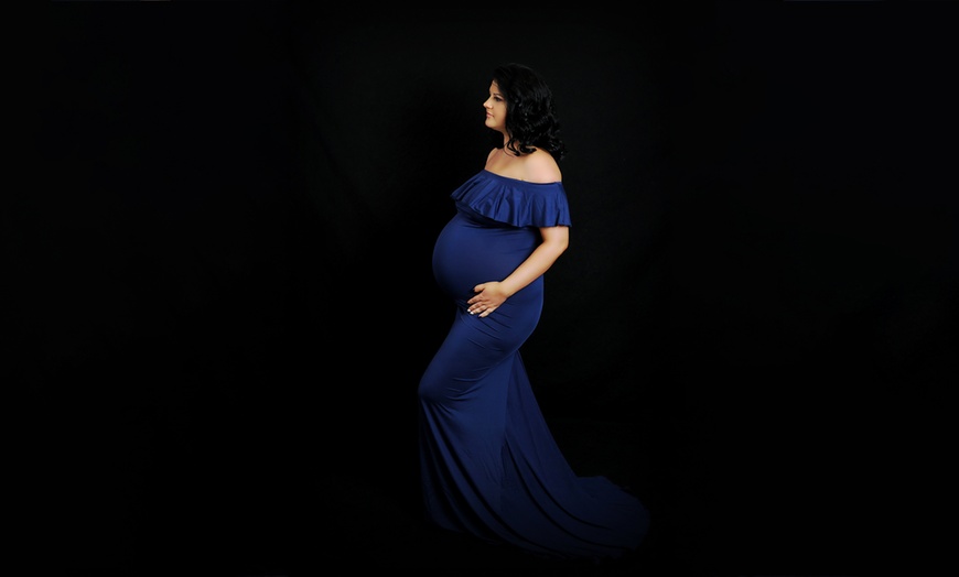 Image 4: Maternity & Newborn Photoshoot Package