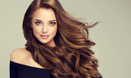 Piega, taglio, colore e trattamento per capelli a scelta al salone Karisma Acconciature (sconto fino a 64%)