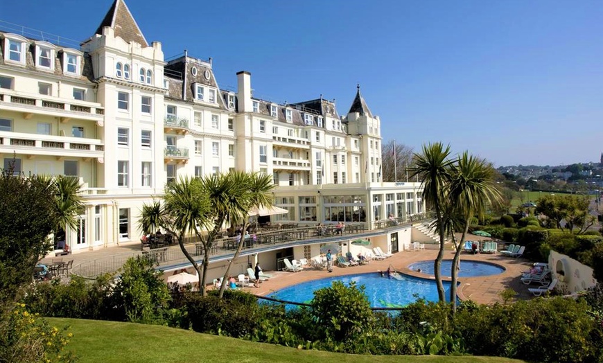 Image 1: Torquay: 4* Double Room Stay with Dinner