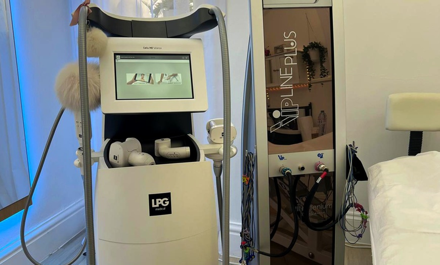 Image 3: 1 or 3 Sessions 60-Minute LPG Endermologie Lymphatic Massage for Body