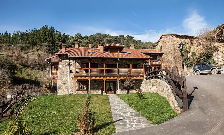 Image 9: Cantabria con visita a bodega