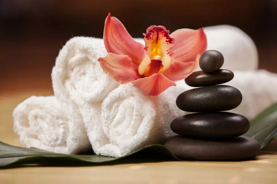 60- or 90-Minute Custom Body Massage & Hot Stone Relaxation Therapy