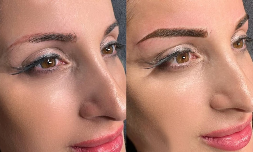 Image 5: Makellose Augenbrauen: Powder Brows, optional mit Touch-Up für 1 Pers.