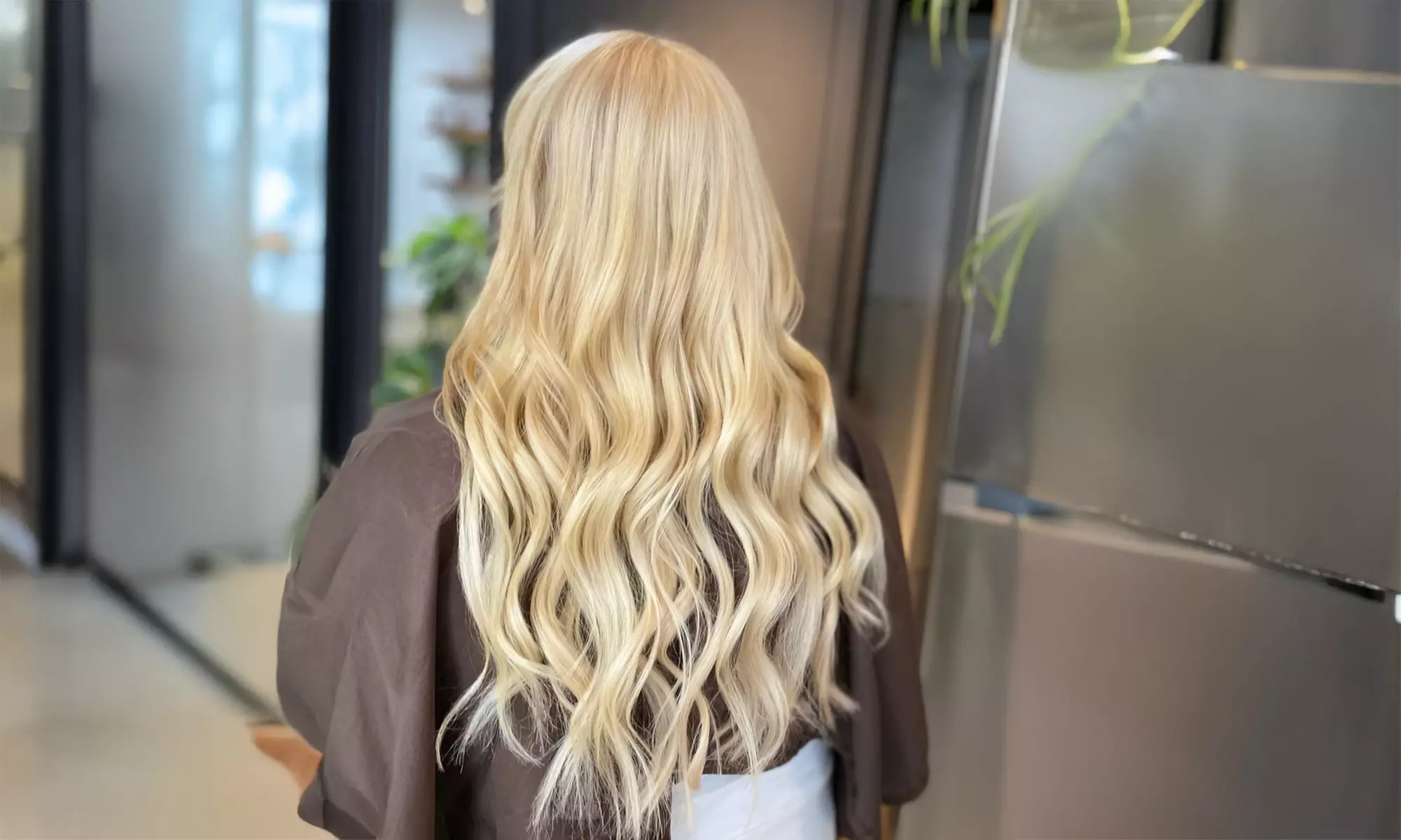 Blonding Transformation, Highlights, Conditioning, Blowout, Style