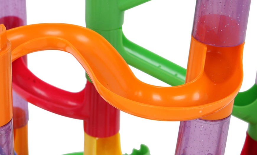 Image 4: 70-Piece Children's Marble Runs