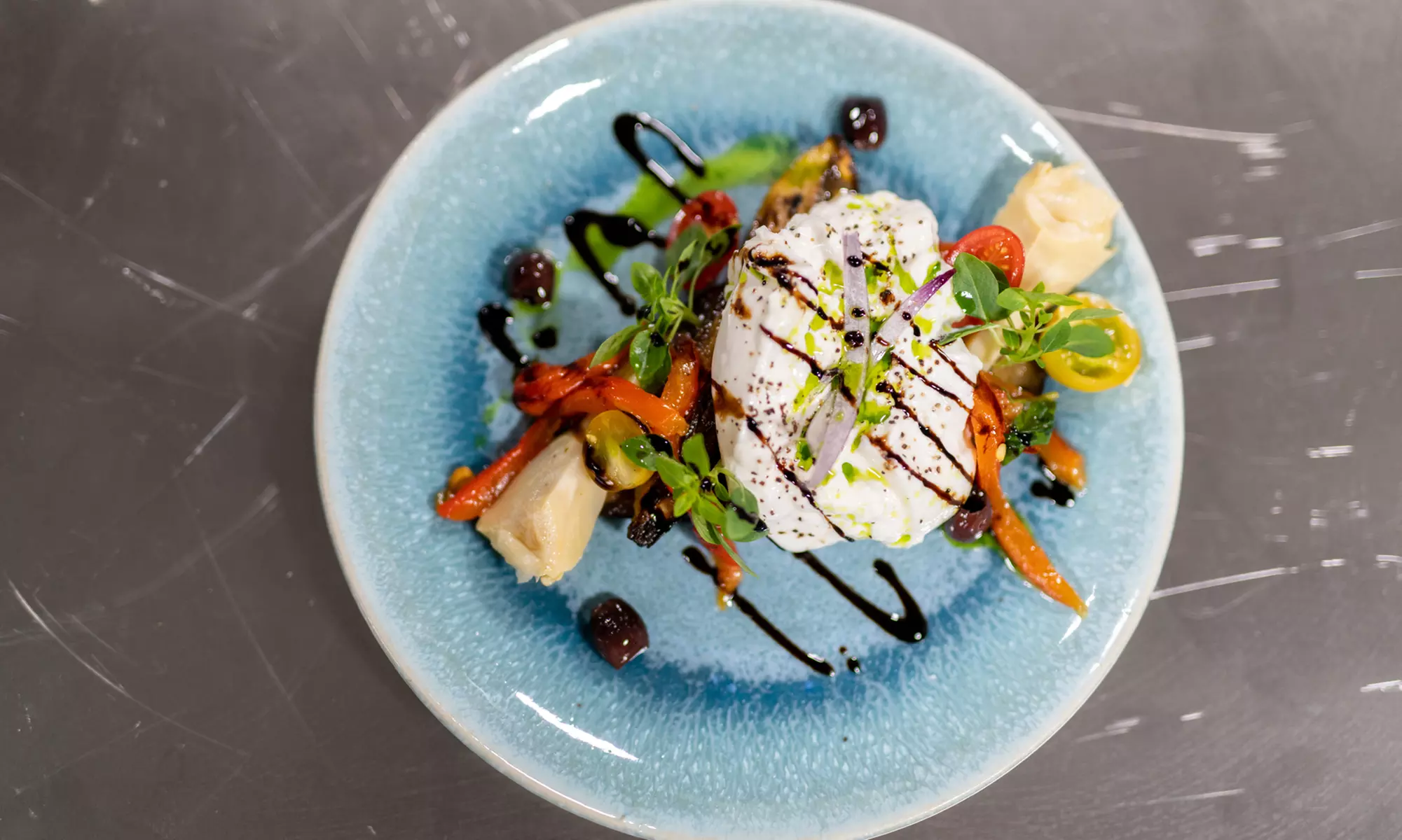 Embarquez avec Bateau le Théo : Dîner Croisière Trattoria sur la Seine