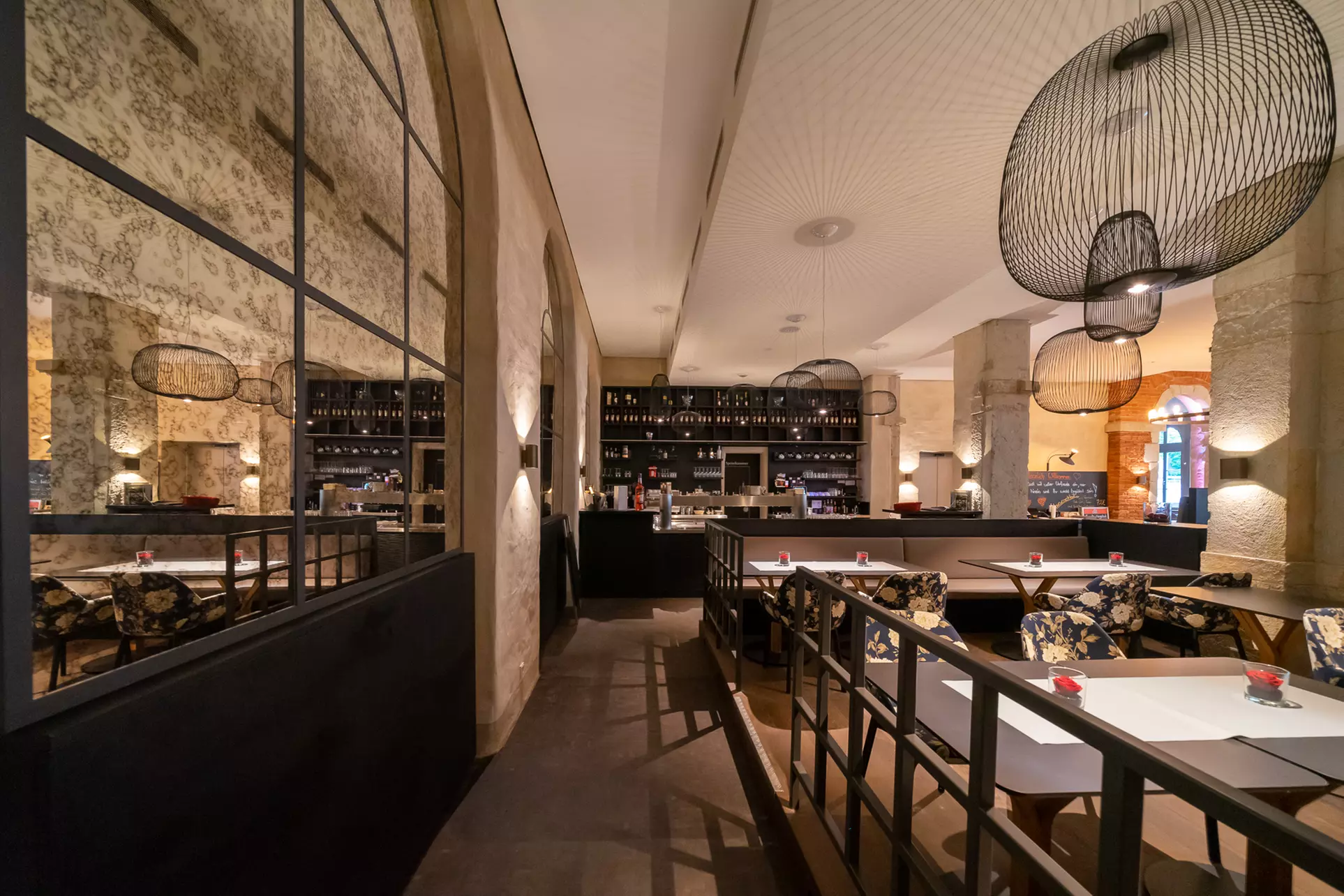 Genieße ein 2-Gänge-ElbeGarten-Menü mit Blick auf die Elbe