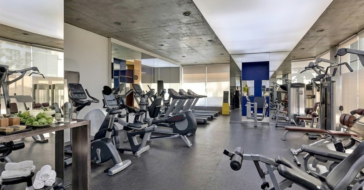 45-min Spa Treatment, Facilities & Pool Access With F&b Credit 45-min Spa Treatment, Facilities & Pool Access With F&b Credit