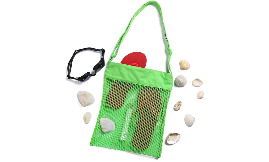 Image 5: Mesh Beach Bags Water and Sand Away