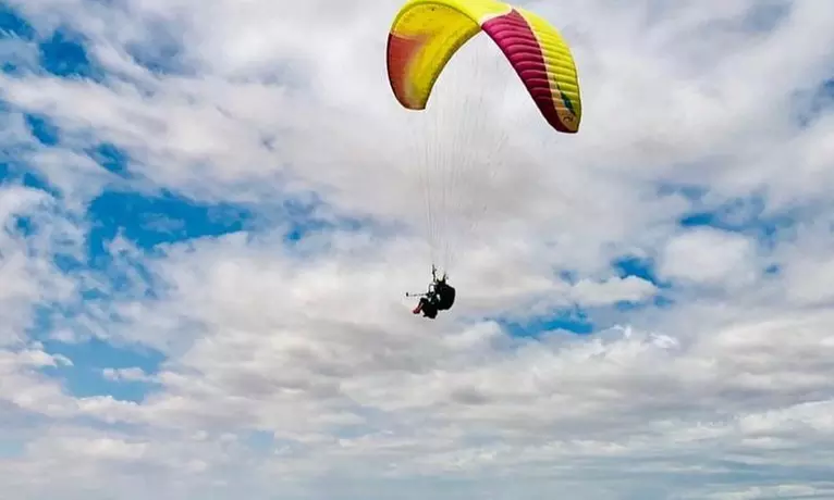 Vuelo biplaza en parapente para 1 persona, opcional con vídeo