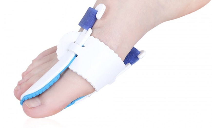 Image 8: Orthopedic Toe Socks Separator