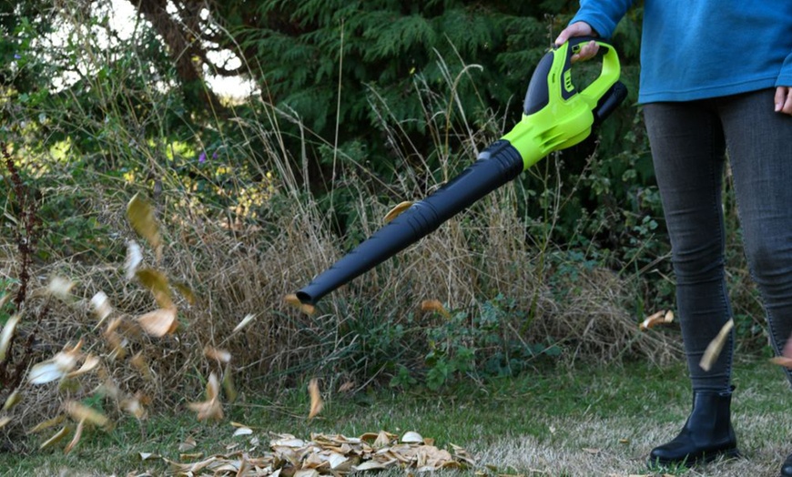Image 4: Garden Gear Leaf Blowers with Optional Spare Battery