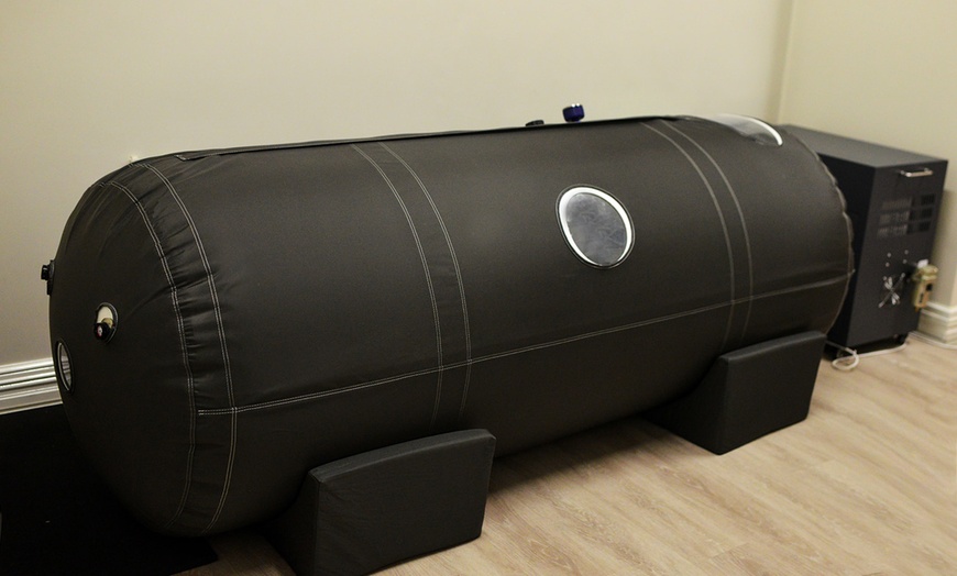 Image 3: Hyperbaric Oxygen Therapy Session at Thrive Wellness Centre