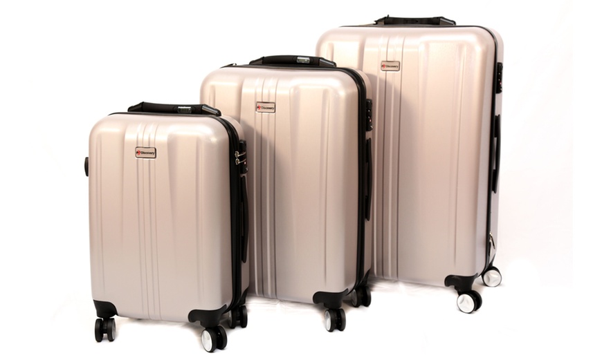 Image 28: Discovery Three-Piece Luggage