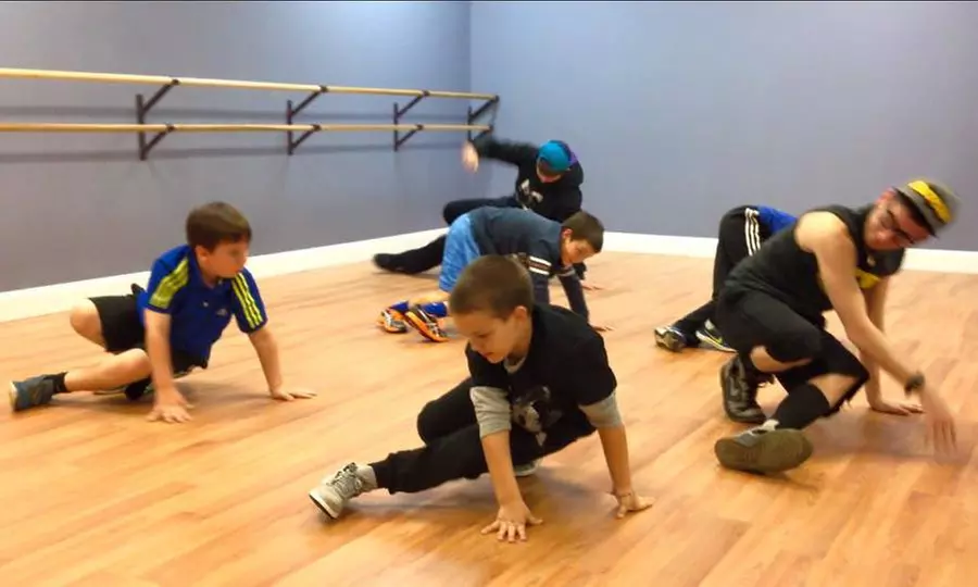 10 Dance Classes from Mainstream Dance Academy (47% Off) - Primary Image